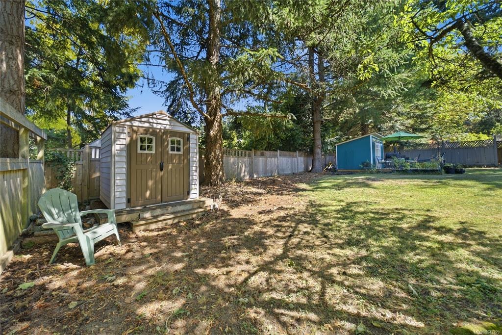 1232 Pearce Crescent, Saanich, BC, V8X 3S9 - 49