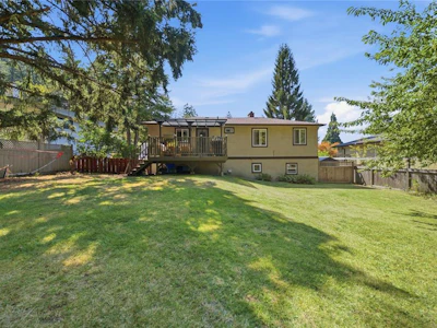 1232 Pearce Crescent - 3