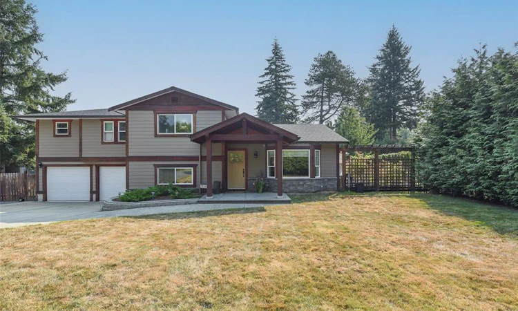 1530 Grayling Drive