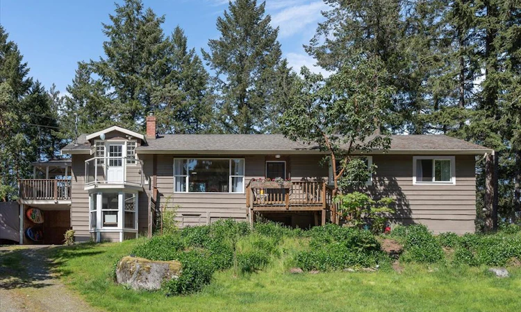 3837 Yellow Point Road