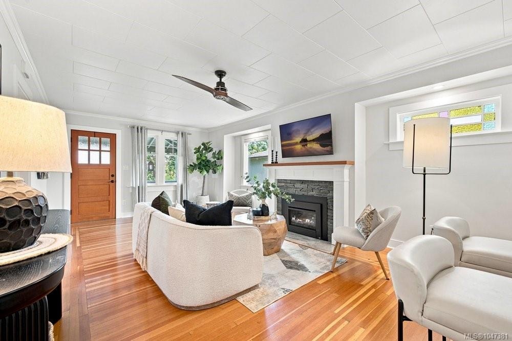 4034 Zinnia Road, Saanich, BC, V8Z 4W3