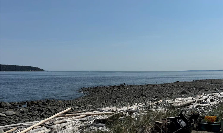 210-87 S Island Highway