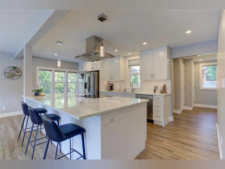 62 Gordon Road, Lake Cowichan, BC, V0R 2G0 - 3