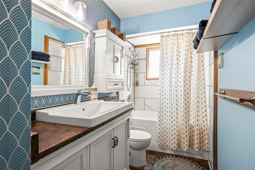 3391 Bevan Road, Cumberland, BC, V0R 1S0 - 24