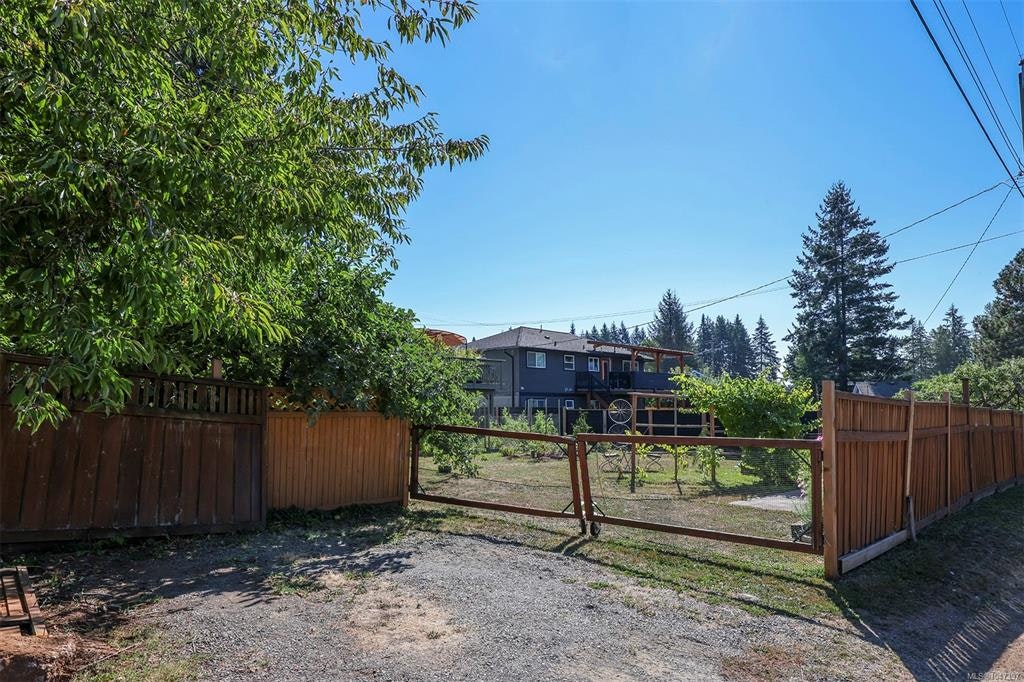 3391 Bevan Road, Cumberland, BC, V0R 1S0 - 30