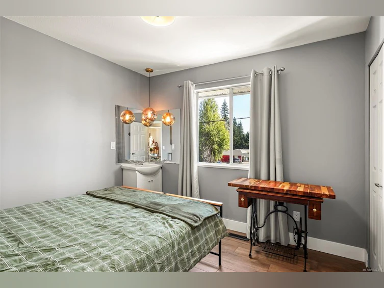 3391 Bevan Road, Cumberland, BC, V0R 1S0 - 22