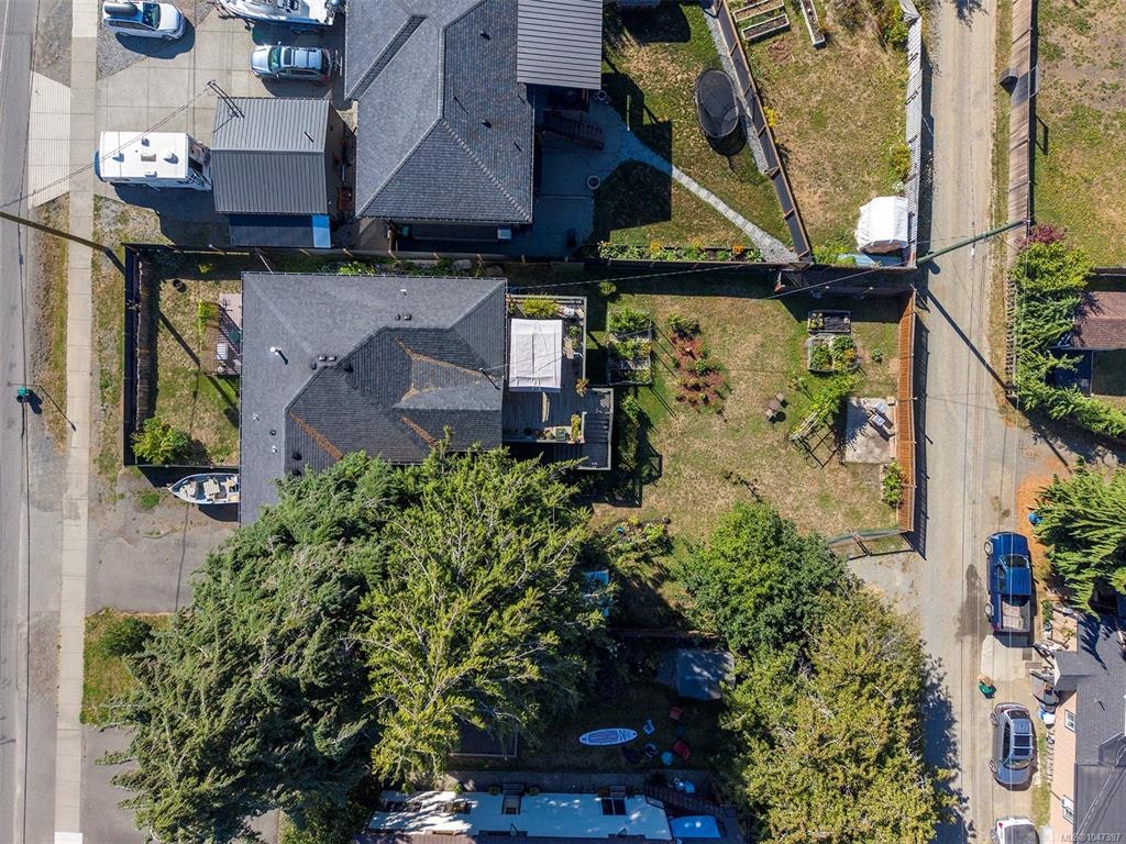 3391 Bevan Road, Cumberland, BC, V0R 1S0 - 8