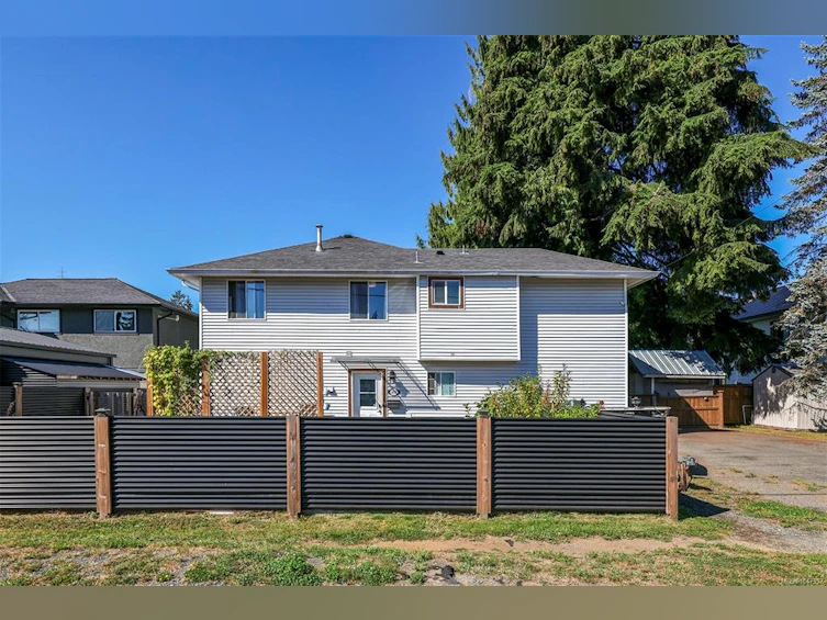 3391 Bevan Road, Cumberland, BC, V0R 1S0 - 4
