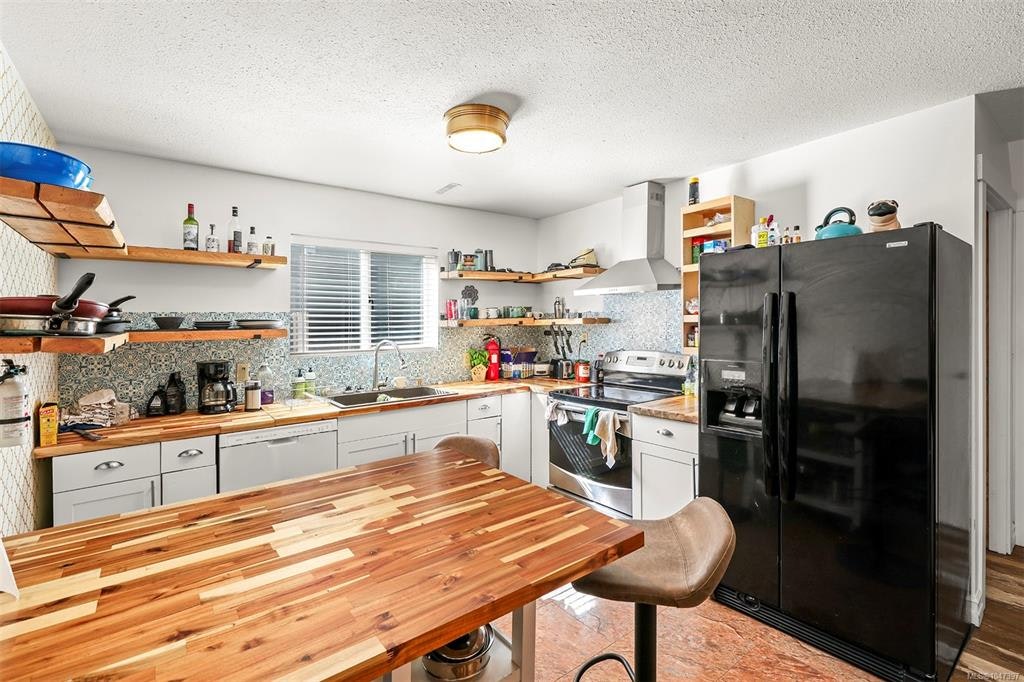 3391 Bevan Road, Cumberland, BC, V0R 1S0 - 35