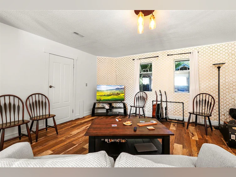 3391 Bevan Road, Cumberland, BC, V0R 1S0 - 32