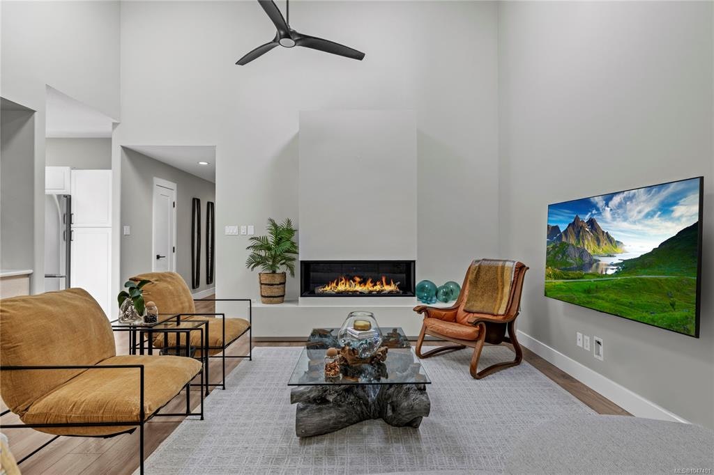 860 Lakes Boulevard - 2