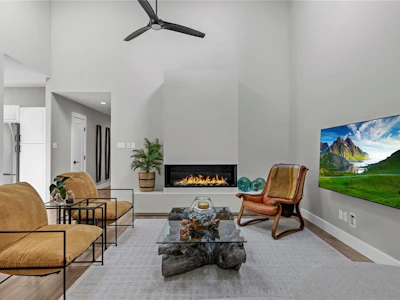 860 Lakes Boulevard - 2