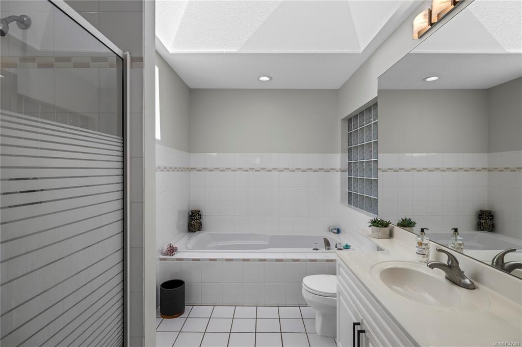 860 Lakes Boulevard, French Creek, BC, V9P 2P8 - 8