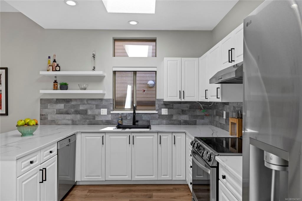 860 Lakes Boulevard, French Creek, BC, V9P 2P8 - 37