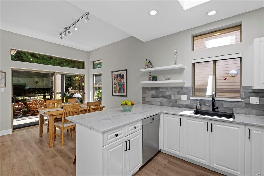 860 Lakes Boulevard, French Creek, BC, V9P 2P8 - 20