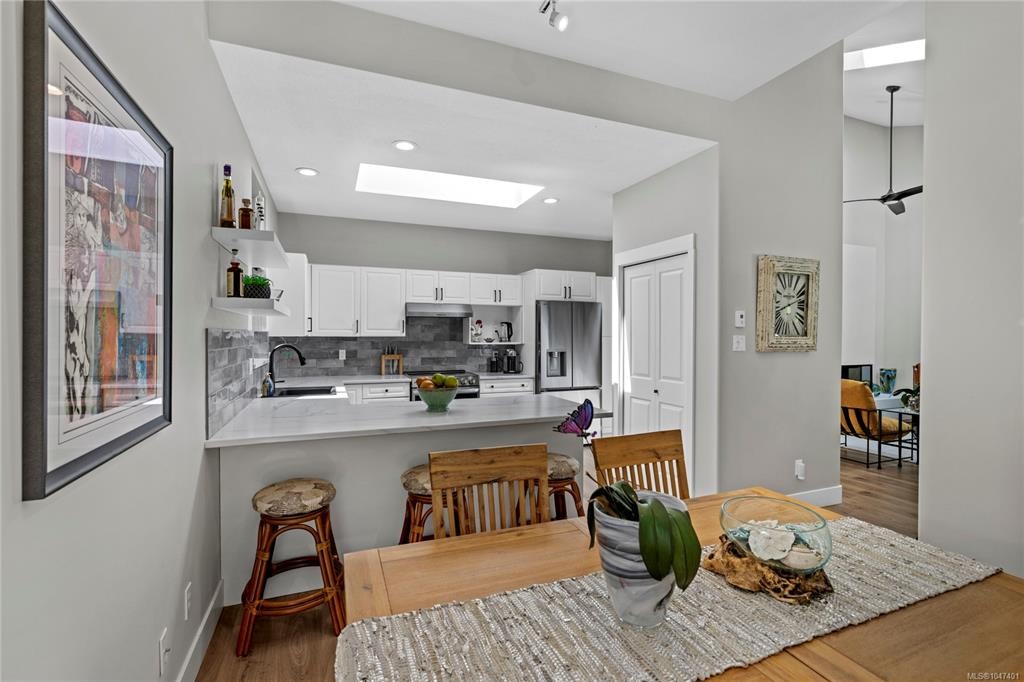 860 Lakes Boulevard, French Creek, BC, V9P 2P8 - 36