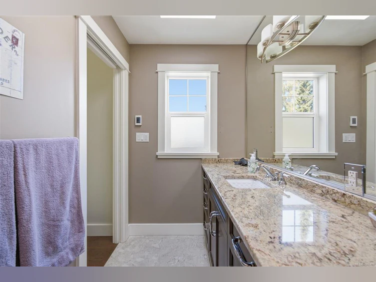 1115 Faithful Street, Victoria, BC, V8V 2R5 - 23