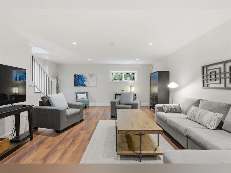 1115 Faithful Street, Victoria, BC, V8V 2R5 - 35