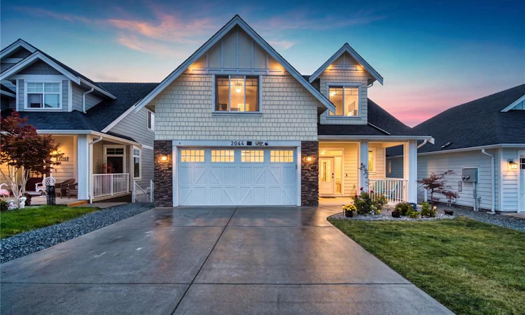 2044 Mountain Vista Drive