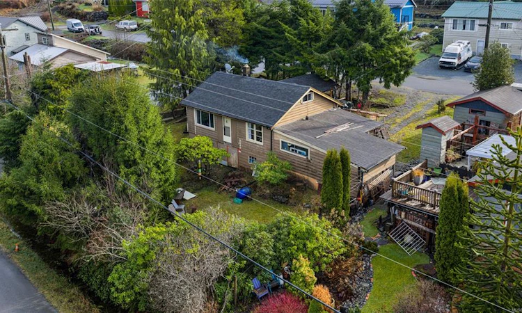 17002 Wickanninish Road