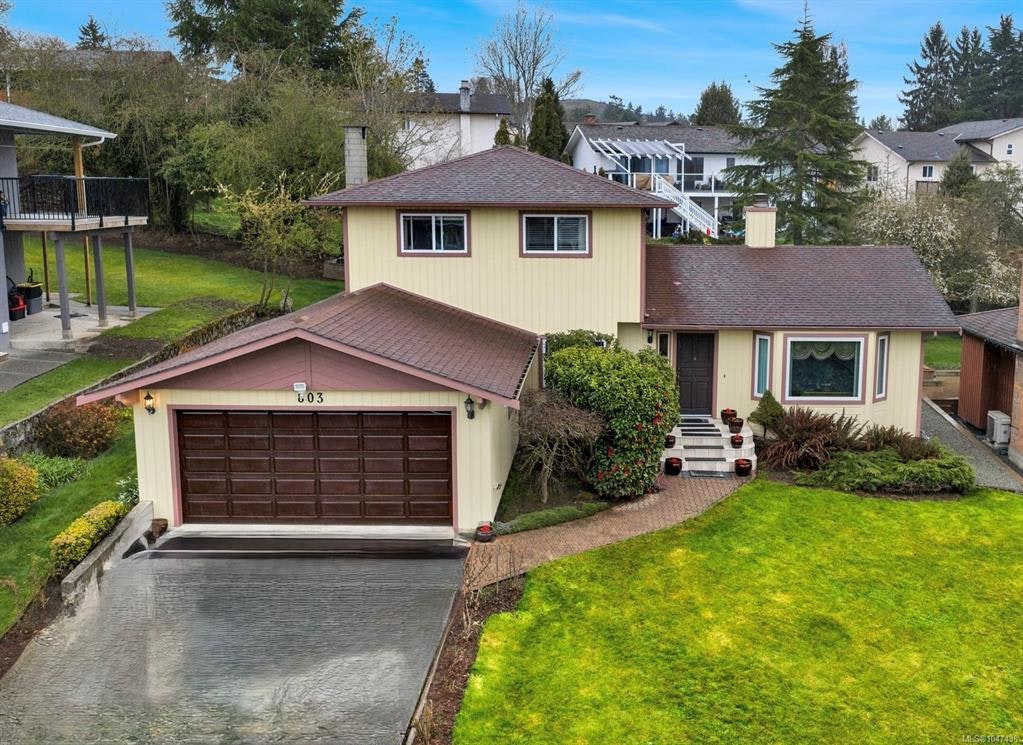 803 Kimberly Place, Saanich, BC, V8X 4R2