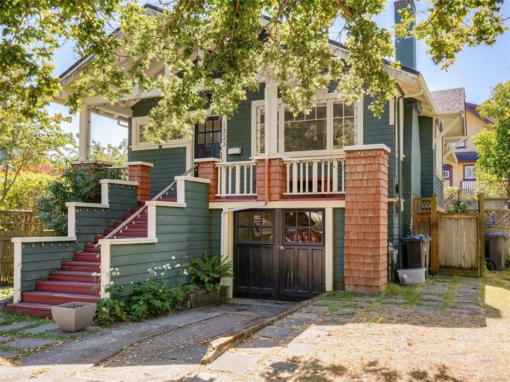 1323 Clover Avenue, Victoria, BC, V8S 1A7