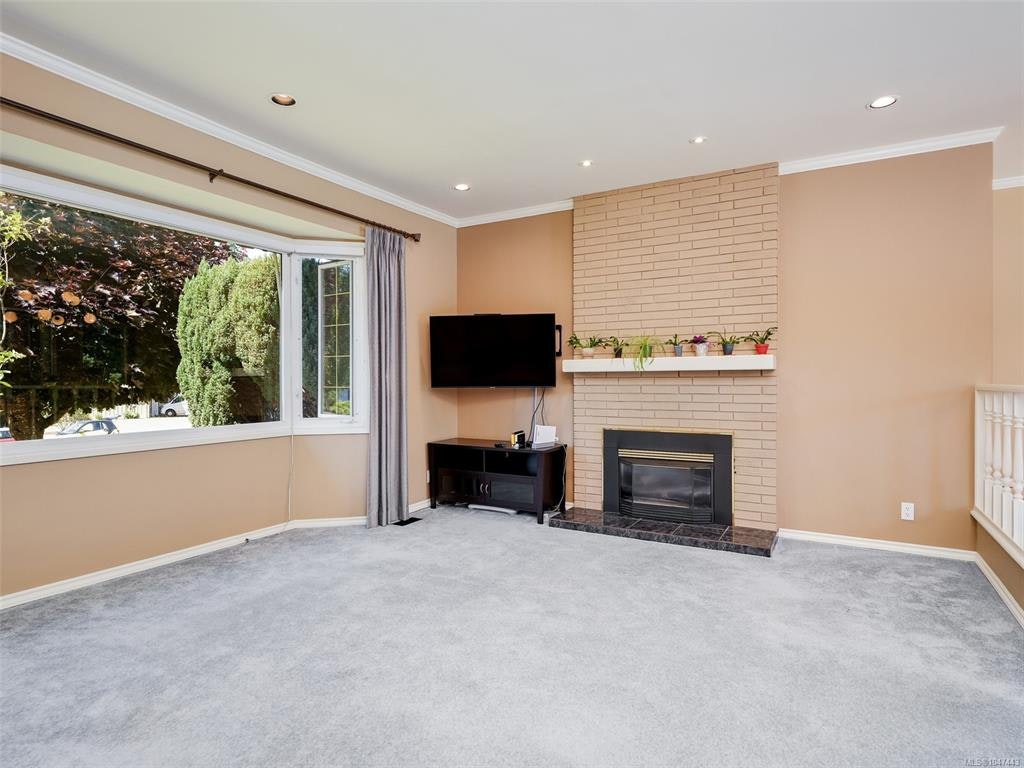 104 Leila Place, Colwood, BC, V9B 2J3 - 4