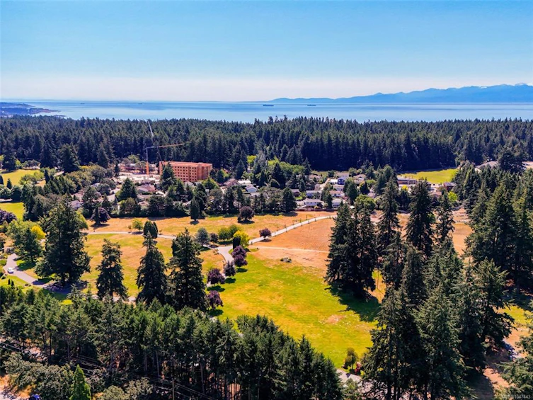 104 Leila Place, Colwood, BC, V9B 2J3 - 36