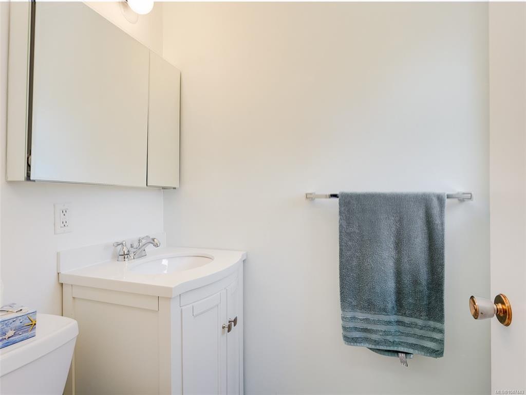 104 Leila Place, Colwood, BC, V9B 2J3 - 11