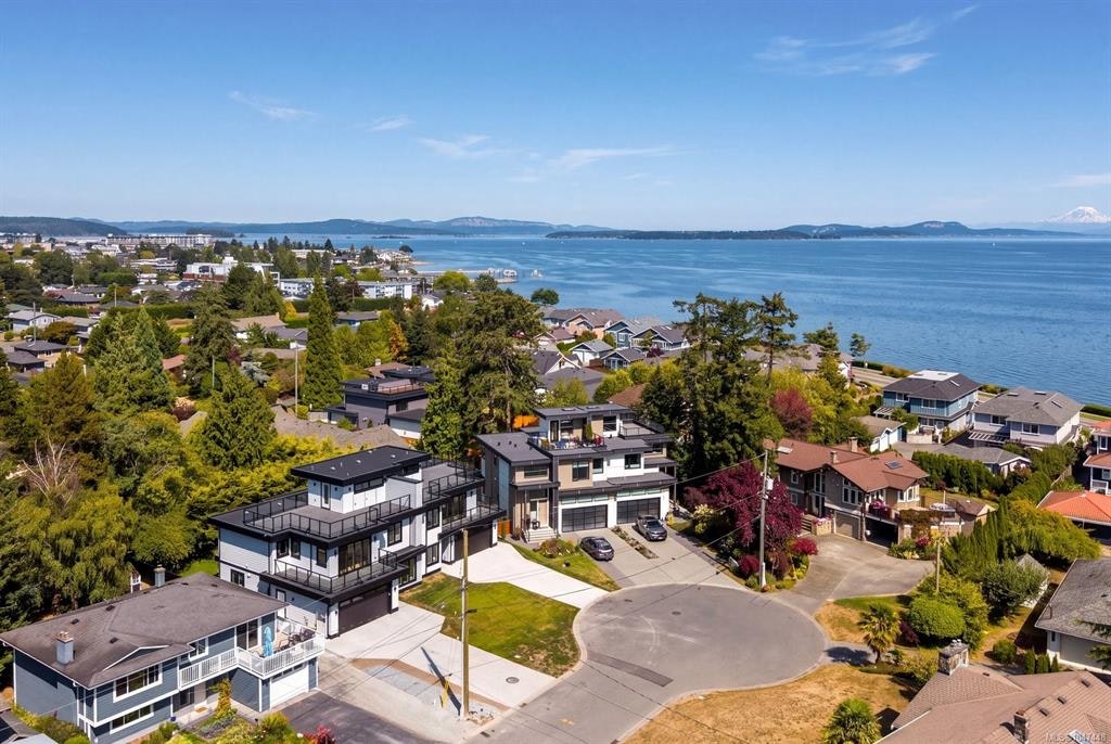 2292 Gail Place, Sidney, BC, V8L 2S2 - 45