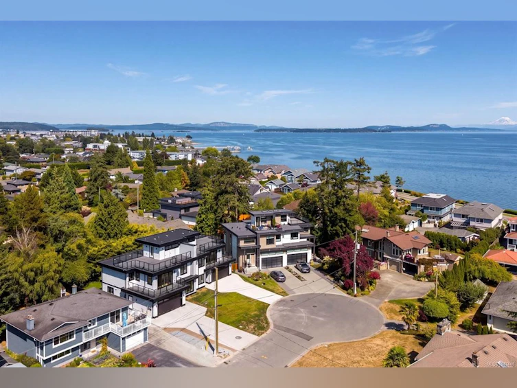 2292 Gail Place, Sidney, BC, V8L 2S2 - 45