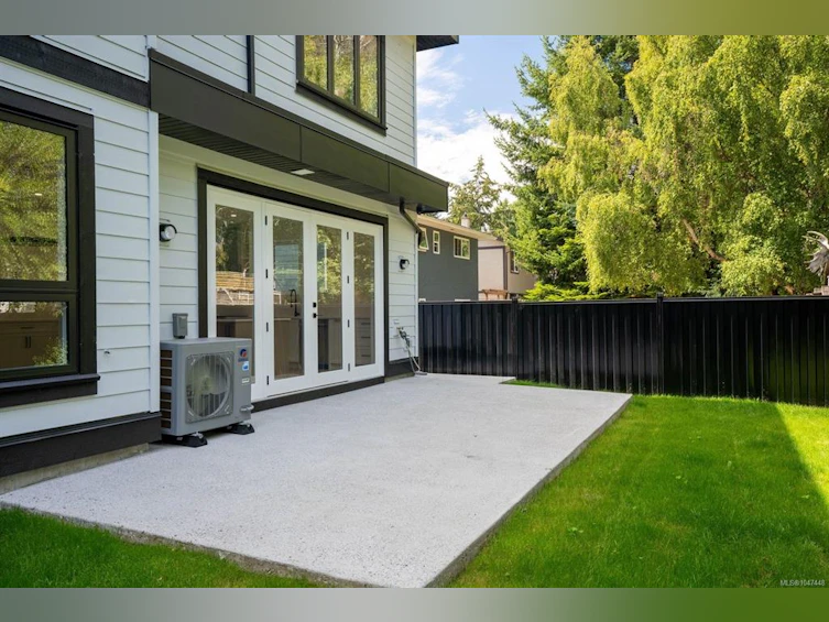 2292 Gail Place, Sidney, BC, V8L 2S2 - 41