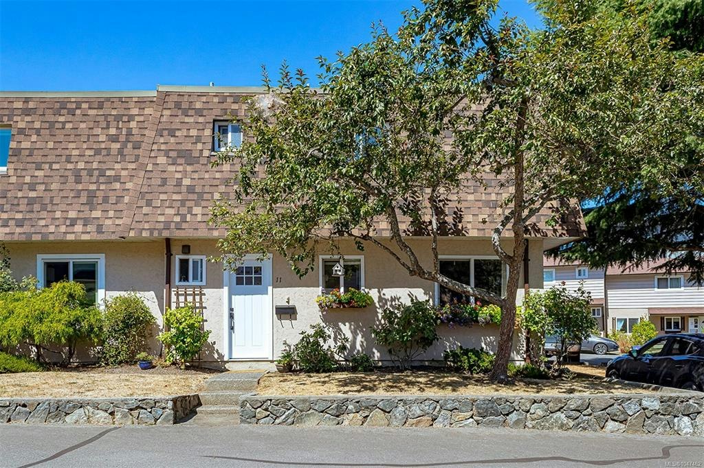 11-7675 East Saanich Road, Central Saanich, BC, V8M 1L9