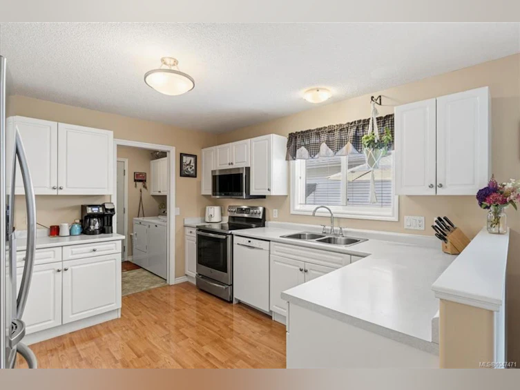 4065 Magnolia Drive, Nanaimo, BC, V9T 6B9 - 8