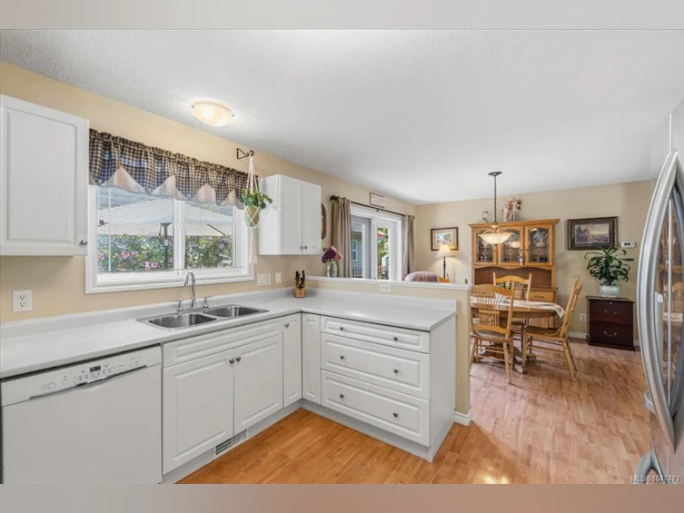 4065 Magnolia Drive, Nanaimo, BC, V9T 6B9 - 6