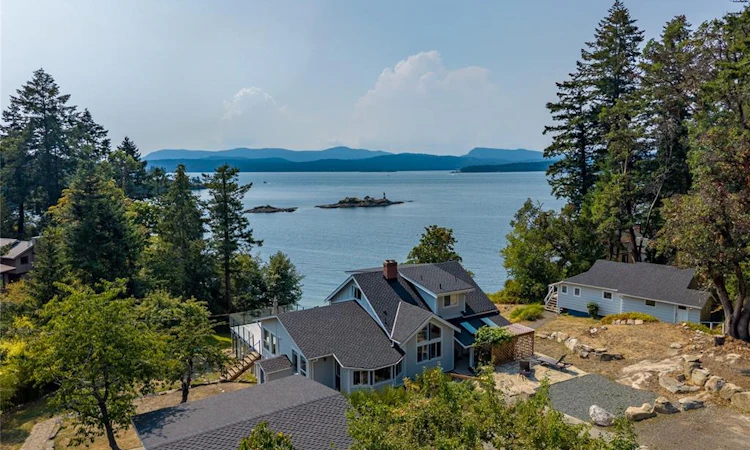 1209 Port Washington Road