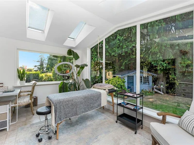 2146 Henlyn Drive - 2
