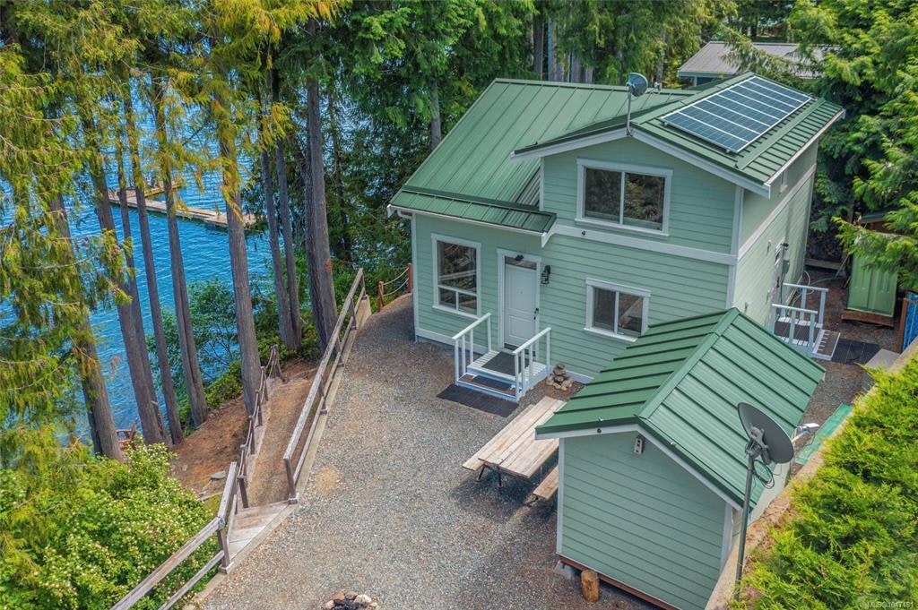 2270 South Lake Road, Qualicum Beach, BC, V9K 2L7 - 2