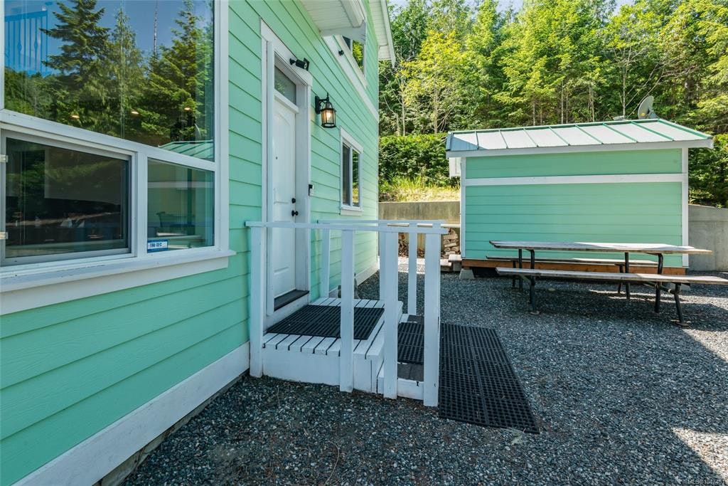 2270 South Lake Road, Qualicum Beach, BC, V9K 2L7 - 13