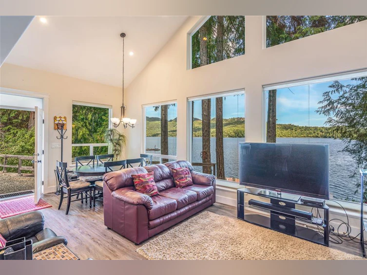 2270 South Lake Road, Qualicum Beach, BC, V9K 2L7 - 4