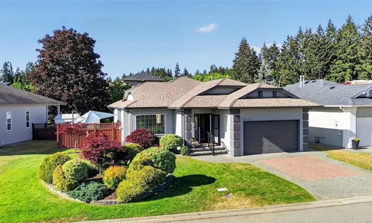 5722 Quarry Crescent