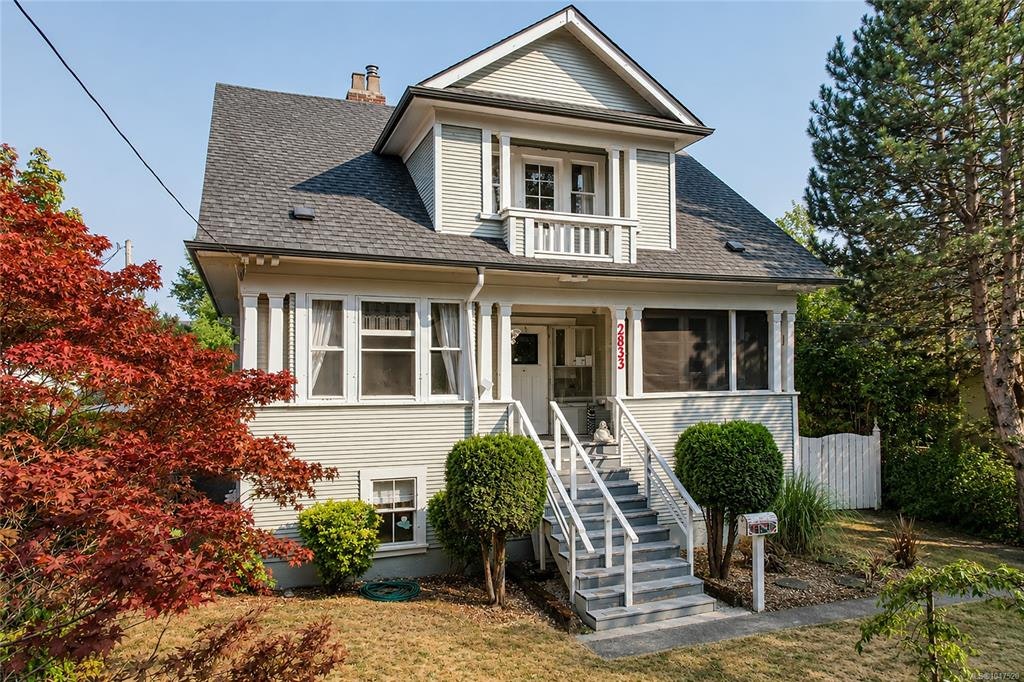 2833 Colquitz Avenue, Saanich, BC, V9A 2L9