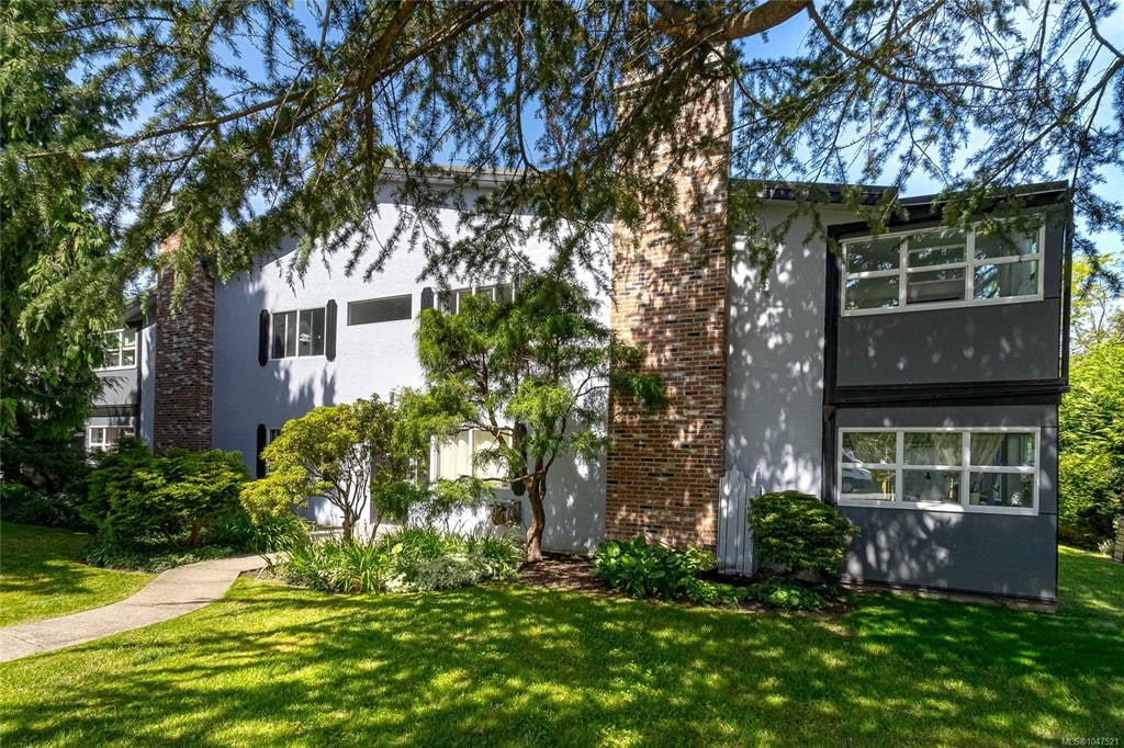 102-3244 Seaton Street, Saanich, BC, V8Z 3V7