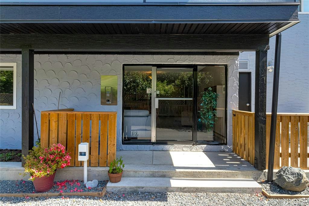 102-3244 Seaton Street, Saanich, BC, V8Z 3V7 - 18