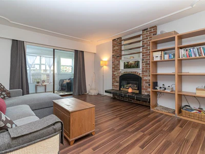 102-3244 Seaton Street - 2