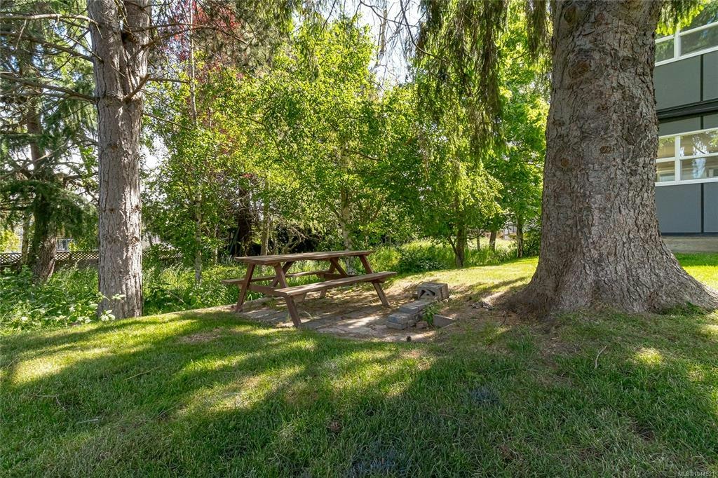 102-3244 Seaton Street, Saanich, BC, V8Z 3V7 - 24