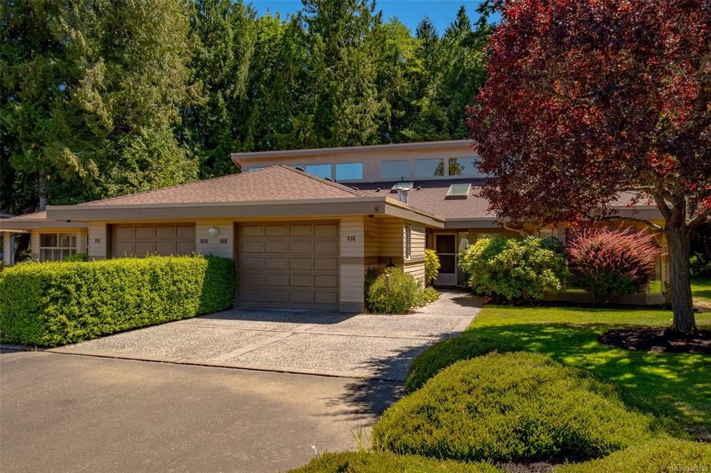 816 Lakes Boulevard, French Creek, BC, V9P 2P8