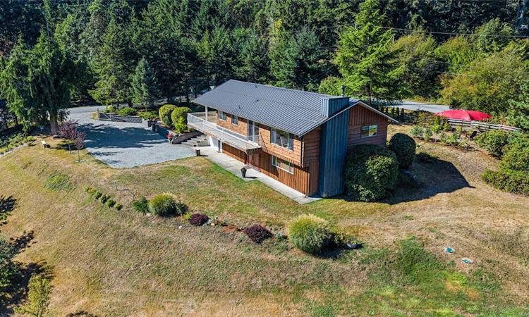 330 Saltspring Way
