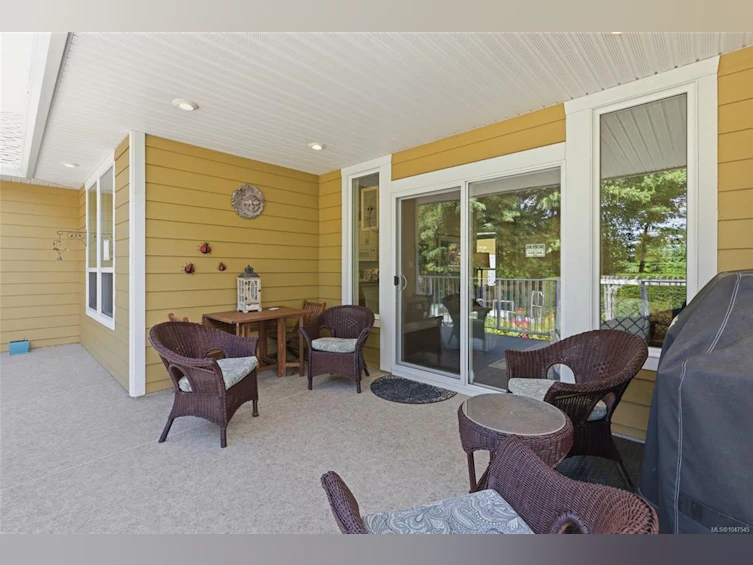 3831 Creekside Drive, Bowser/Deep Bay, BC, V0R 1G0 - 17