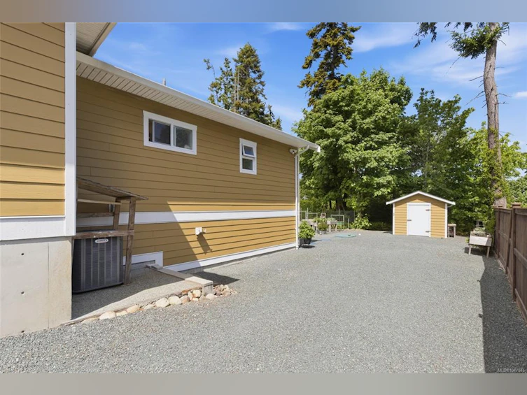 3831 Creekside Drive, Bowser/Deep Bay, BC, V0R 1G0 - 41